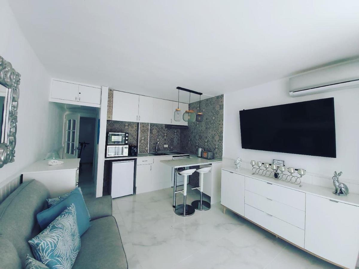 קוסטה דל סילנסיו Canarian Blue Suite Tropical Garden View & Pool מראה חיצוני תמונה