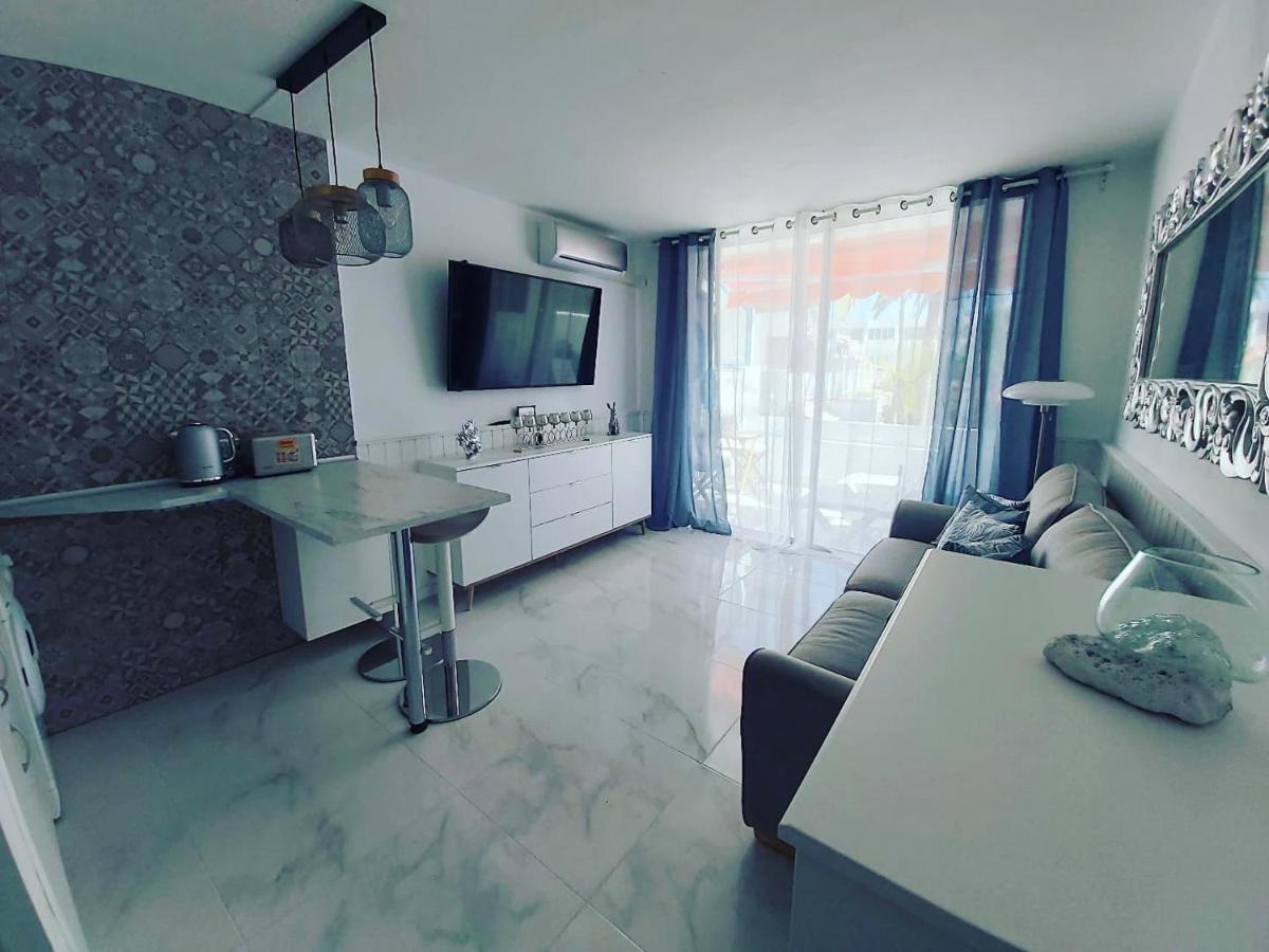 קוסטה דל סילנסיו Canarian Blue Suite Tropical Garden View & Pool מראה חיצוני תמונה